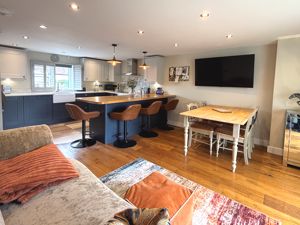 Photo 5- click for photo gallery